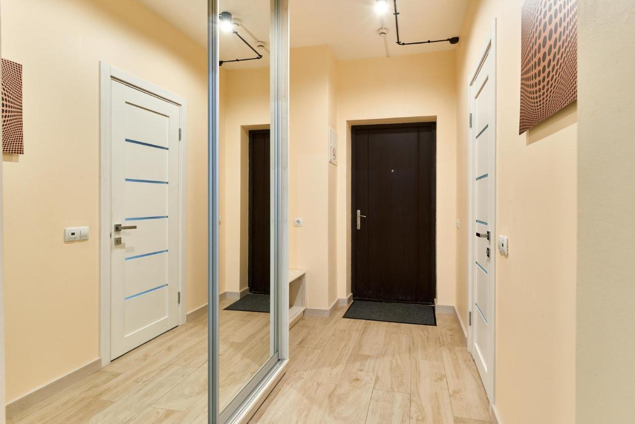 Затишна Квартира У Центрі Міста Elisium3 Kiev Ngoại thất bức ảnh