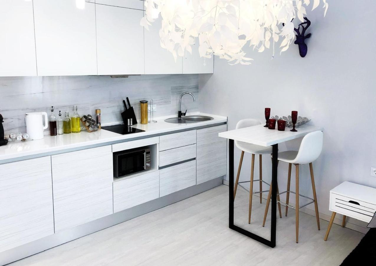 Затишна Квартира У Центрі Міста Elisium3 Kiev Ngoại thất bức ảnh